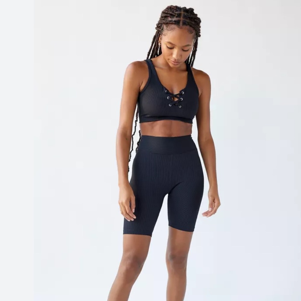 Year of Ours x Bandier Ribbed Biker Short Small